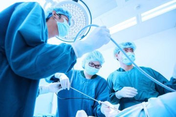 Операция по трансплантации. Фото: Медвестник