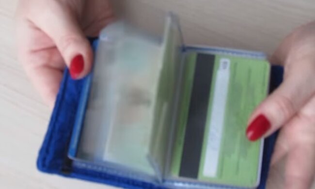 Банковские карты. Фото: скриншот Youtube-видео