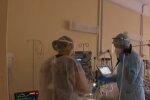 Медики. Фото: скриншот YouTube-видео