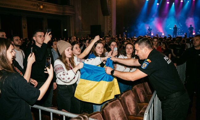 концерт Макс Корж Бухарест прапор Україна