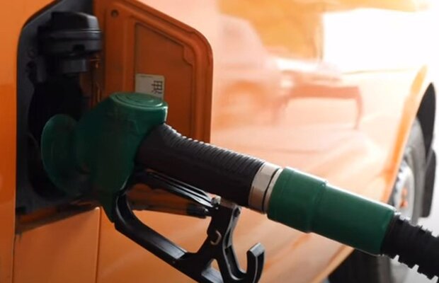 В Україні на АЗС впав вартість бензину