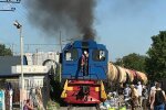 Киев возвращается в прошлое: люди устроили рынок на рейсах, как в Индии