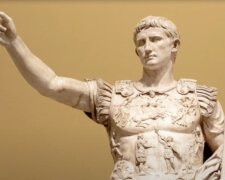 Римский император Август. Фото: скриншот YouTube