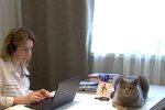 Работа на дому. Фото: скриншот YouTube-видео