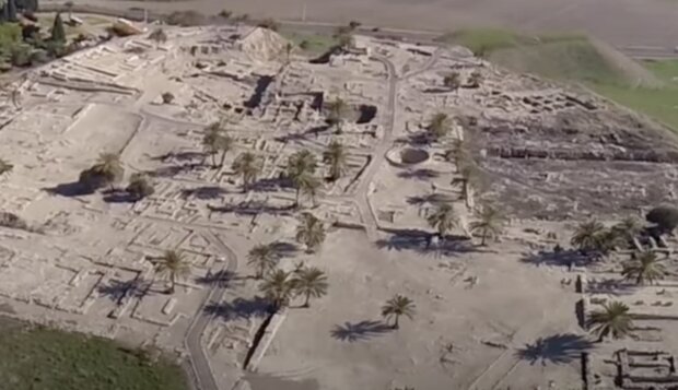 Древний город Мегиддо. Фото: скриншот YouTube