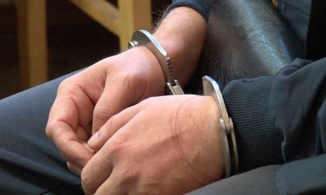 Шутки кончились: первый чиновник-коррупционер уже за решеткой