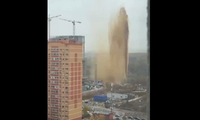 Гейзер из фекалий: в москве прорвал огромный фонтан нечистот - выше многоэтажки. Видео