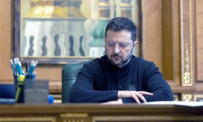 Вечернее обращение Зеленского к украинцам взбудоражило сеть. Фото: YouTube