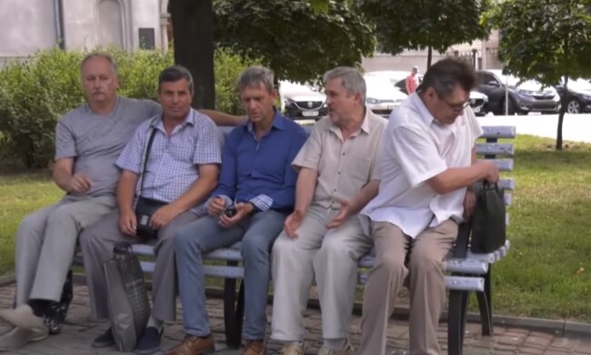 Пенсіонери. Фото: скріншот YouTube-відео