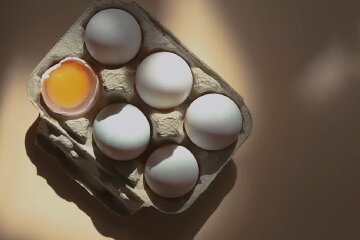 Яйця. Фото: YouTube