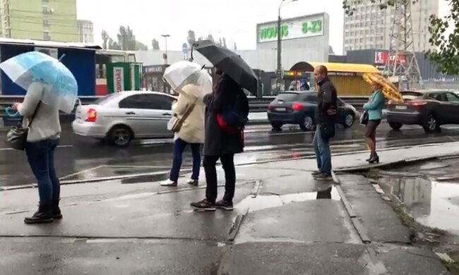 Дощ. Фото: скріншот YouTube-відео