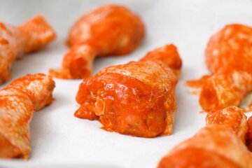 Маринованая курица. Фото: YouTube
