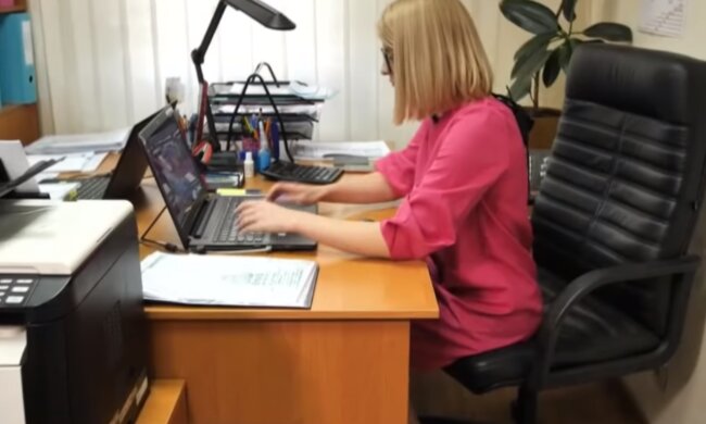 Менеджер. Фото: скриншот YouTube-видео