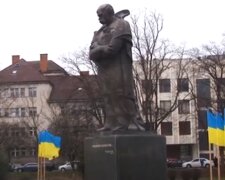 Пам'ятник Тарасу Шевченко. Фото: скріншот YouTube-відео