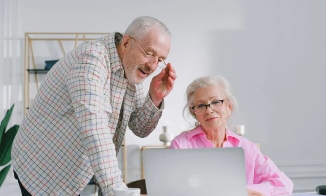 Пенсіонери, пенсія за віком, розмір пенсії, вихід на пенсію. Фото: Telegram