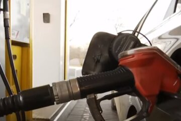 АЗС. Фото: скріншот YouTube-відео