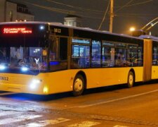 В Киеве - перемены в работе транспорта: как успеть на последний маршрут