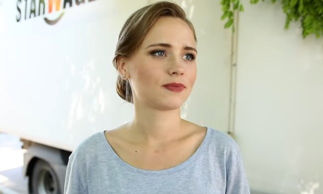 Анна Кошмал. Фото: скріншот YouTube