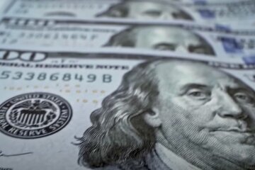 НБУ отпустит курс доллара: стало известно, когда цена станет официально рыночной