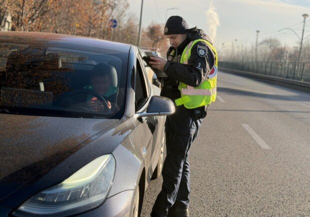 На дорогах Киева и области облавы: водителям массово выписывают штрафы от 17 до 51 тысячи грн