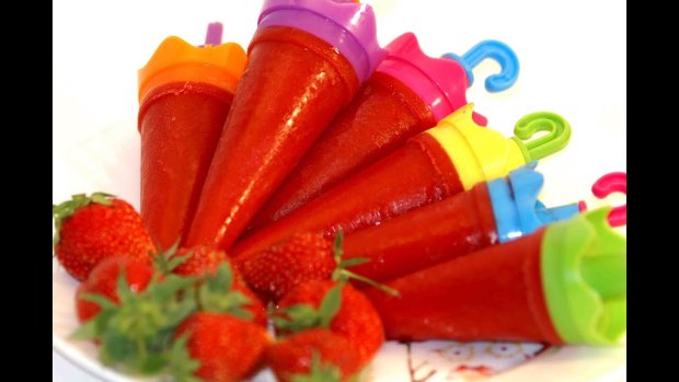 Поможет в жару: рецепт крутейшего американского фруктового льда со вкусом клубники