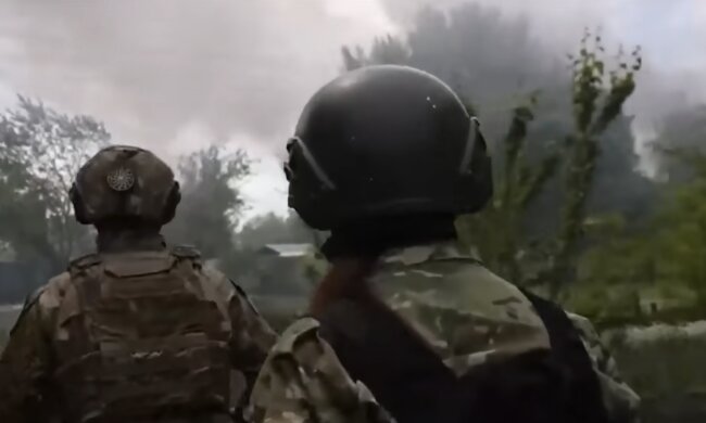 Військові, скріншот із YouTube