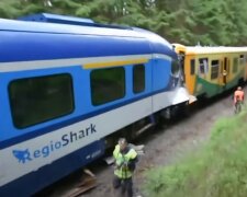 В Чехии снова столкнулись поезда. Фото: YouTube, скрин