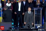 Петр Порошенко: «Своевременно подскажем, как не становиться на колени»