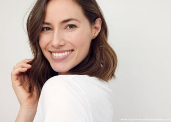 Здорова шкіра голови: щітки, які діють краще за дорогі скраби