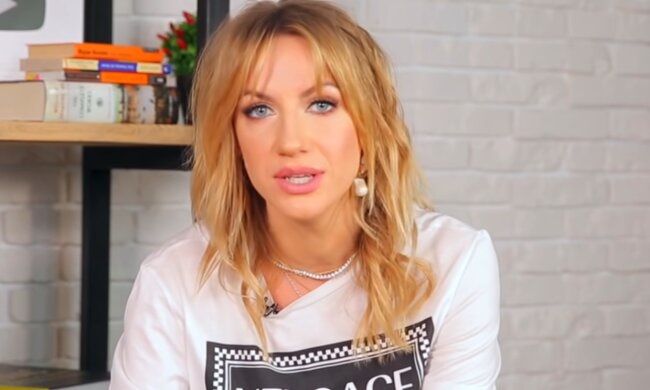 Леся Никитюк.  Фото: скриншот YouTube-видео