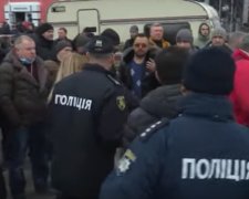 В Харькове бушуют столкновения, скриншот YouTube