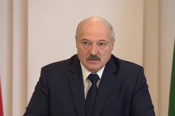 Лукашенко не видит причин для переноса парада. Фото: скрин youtube