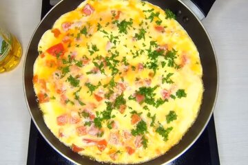 Омлет. Фото: скриншот YouTube