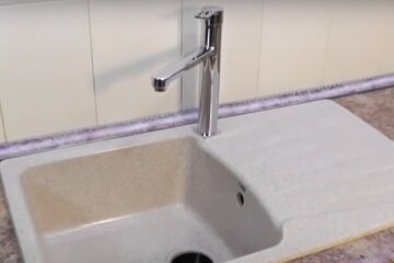 Раковина. Фото: скріншот YouTube