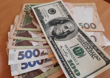 Валюта, долар, гроші. Фото: скріншот YouTube-відео