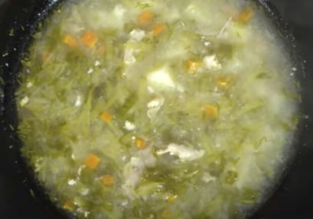 Огірковий суп. Фото: скріншот youtube.com