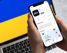Застосунок Дія на смартфоні: е-Картка платника податків