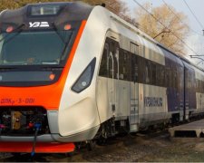 Экспресс-поезд не довез пассажиров до Борисполя, фото -  КВСЗ