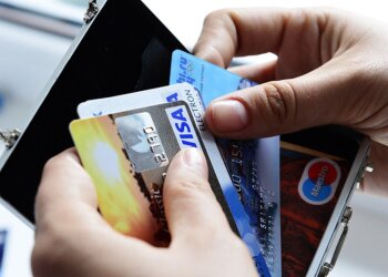 Карта банку,ПриватБанк, кліенти банку, заміна карт. Фото: Telegram