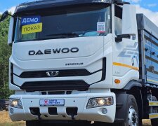 Зерновоз Daewoo Maximus на виставці Агро Львів