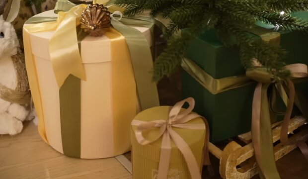 Подарунки на Новий рік. Фото: YouTube