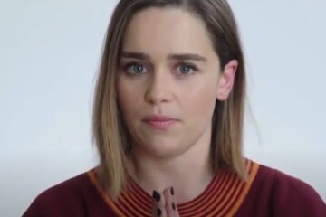 Звезда "Игры престолов" Эмилия Кларк надела купальник и ослепила красотой, ну и фигурка, слюньки подберите