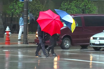 На Землю можуть обрушитися токсичні кислотні дощі. Фото: YouTube