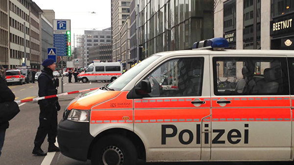 Захват заложников в Цюрихе: есть выстрелы и крики. Сообщили о первых погибших