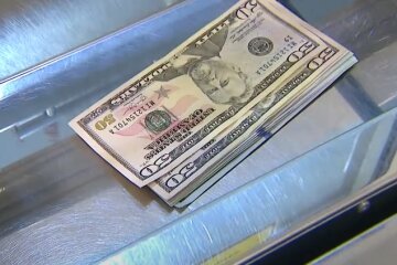 Курс валют. Фото: YouTube, скрин