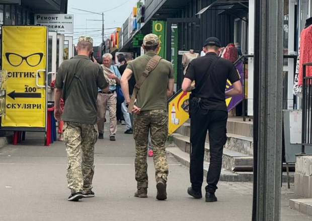Мороз по спине: к чему готовятся ТЦК из-за боевых повесток по почте
