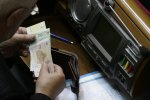 Простым украинцам и не снилось: в сеть попали зарплаты глав фракций в Верховной Раде – солидные суммы