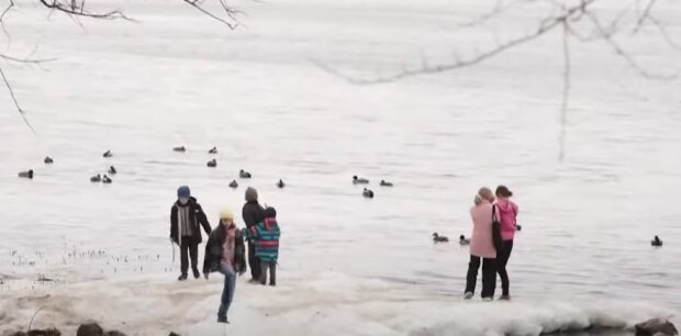 Усю Україну накриють дощі зі снігом: синоптик Діденко приголомшила прогнозом на четвер, 16 березня