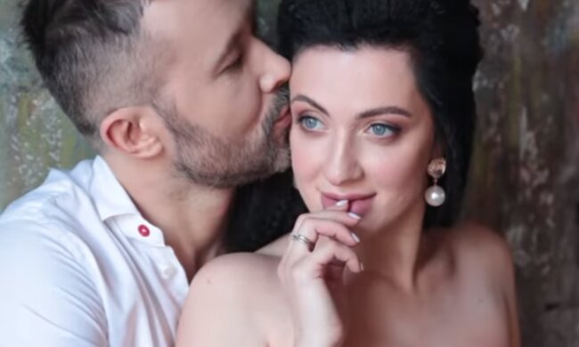 Сергій та Сніжана Бабкіни. Фото: скріншот YouTube-відео