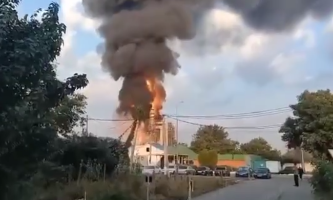 З самого ранку йде атака по Криму дронами та ракетами - відео